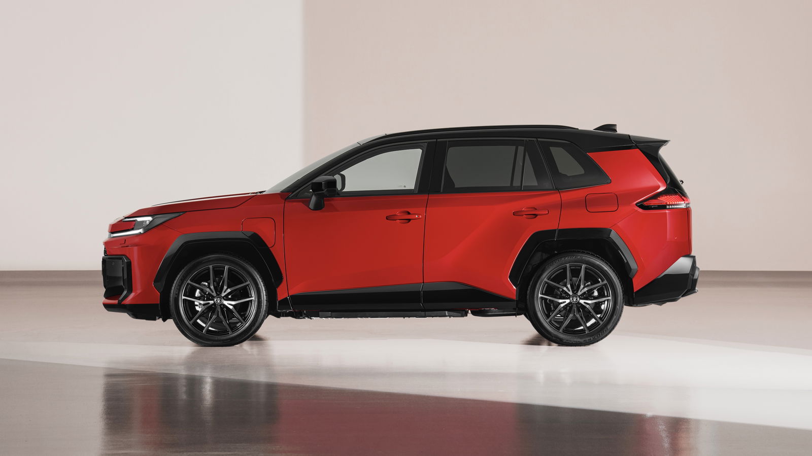 Toyota RAV4 GR Sport - side